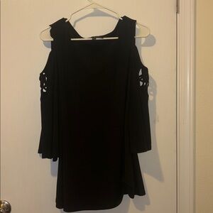 Coco Bianco Cold Shoulder Top